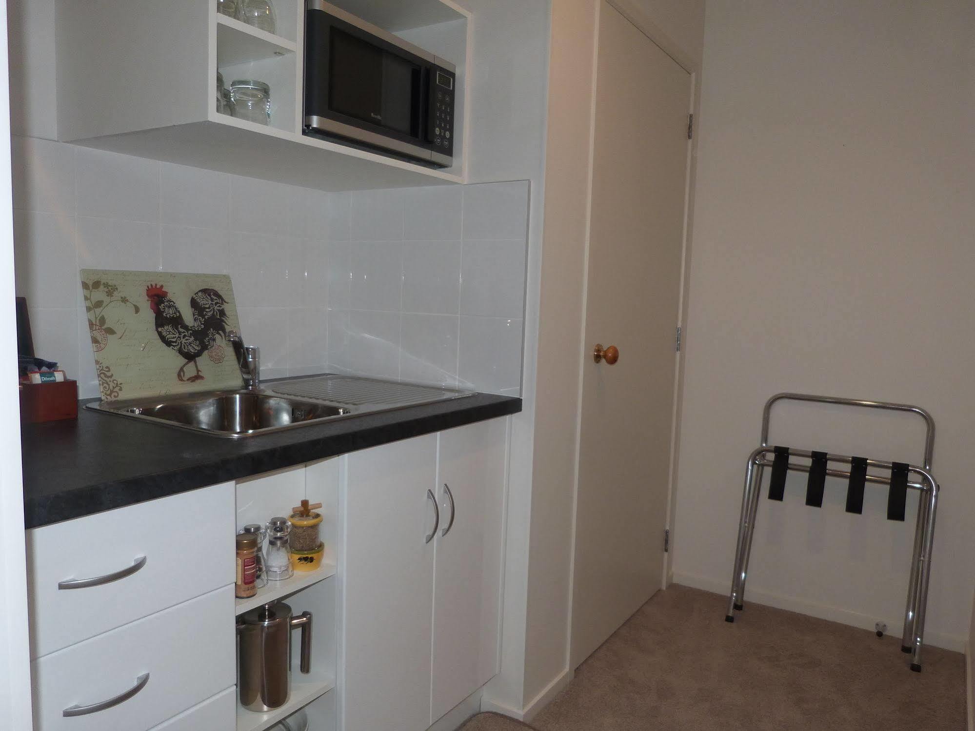 มอร์พาร์ค ริเวอร์ไซด์ ลอดจ์ Bed & Breakfast ไปเฮีย ภายนอก รูปภาพ